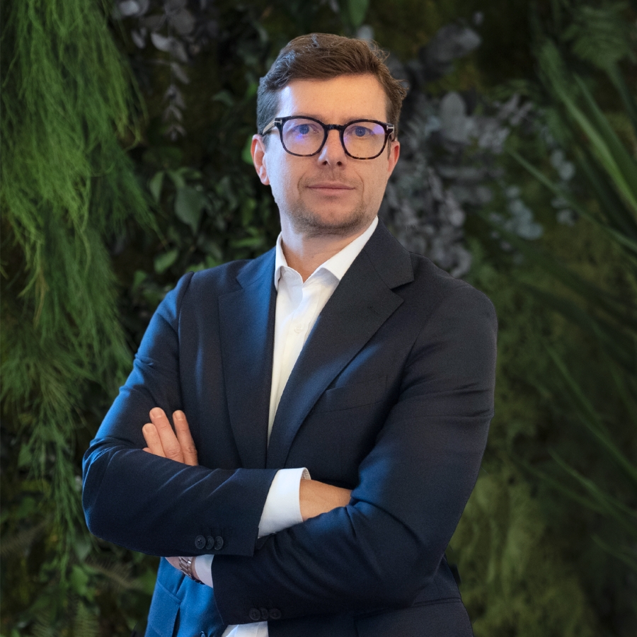 ANDREA CHEVALLARD , Principal Lenovys